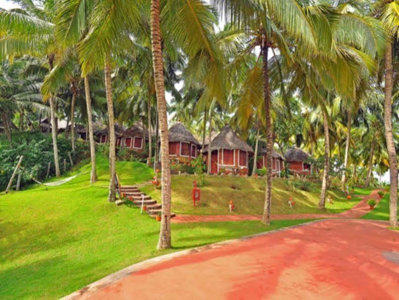 Soma Manaltheeram Ayurveda Beachvillage Kovalam Exterior foto